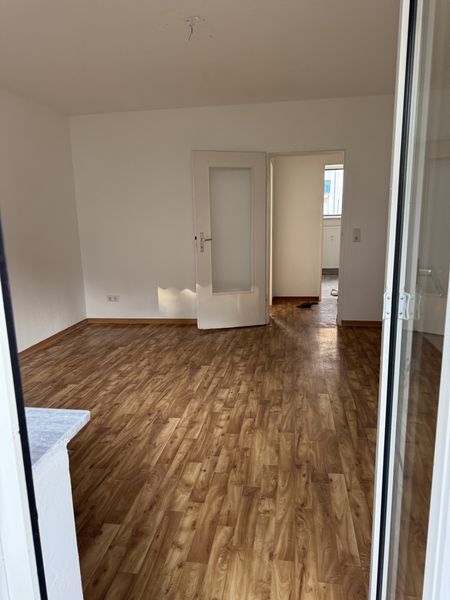 Helle 3-Zimmer-Wohnung mit Balkon | ca. 60 m² | 1. OG | Stadtallendorf